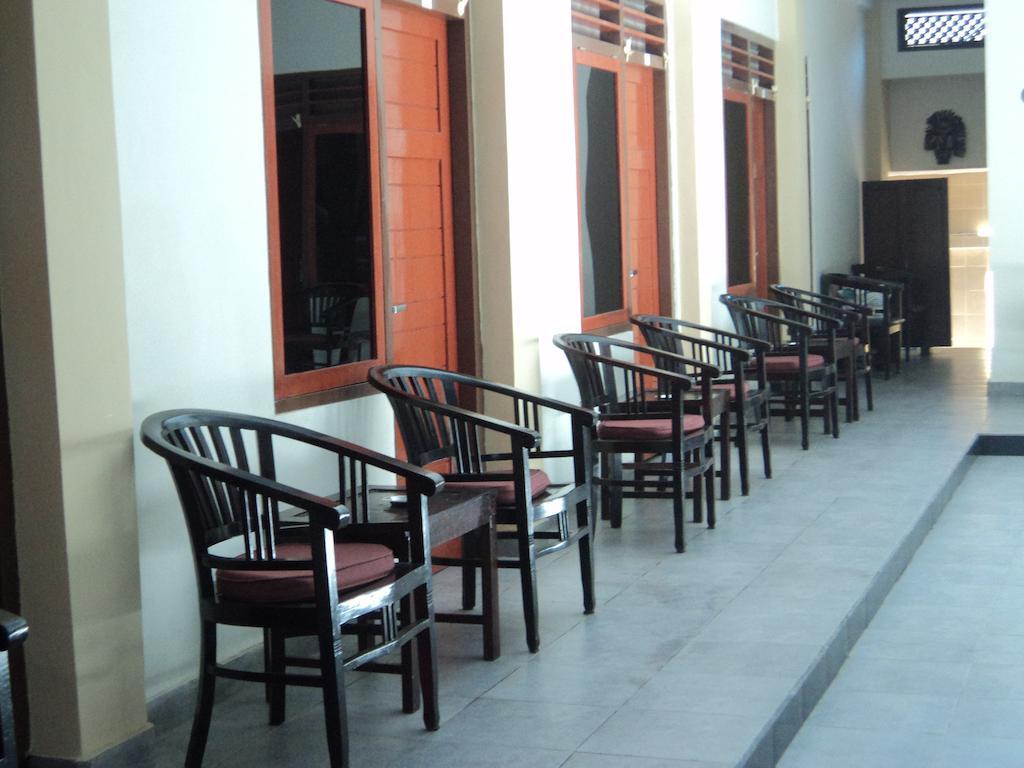 Hotel Sentral Pabean Buleleng Cameră foto