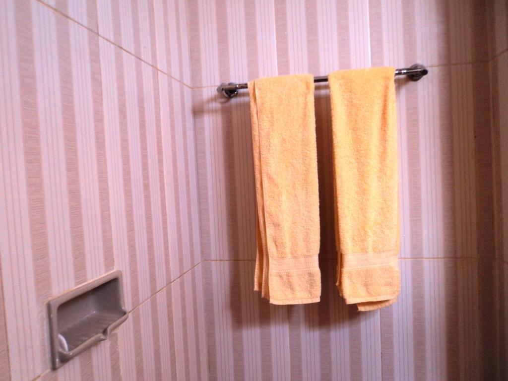 Hotel Sentral Pabean Buleleng Cameră foto
